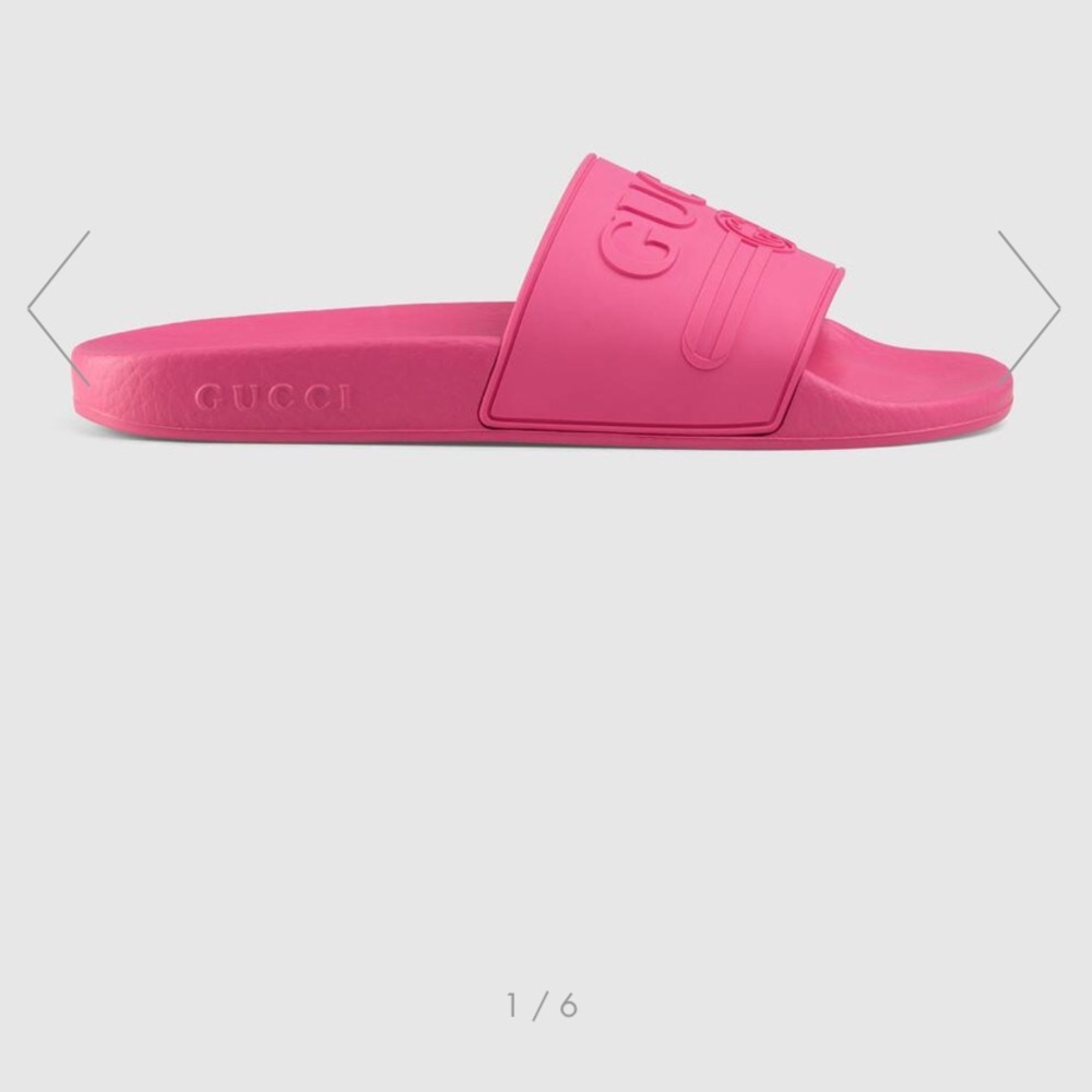 Gucci Pursuit Rubber Logo Slide Sandals